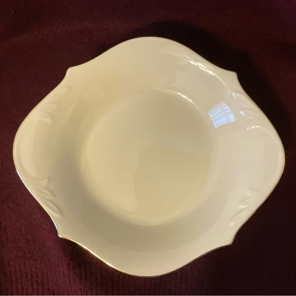 Vintage Classic Lenox Serving Bowls - Set of Two